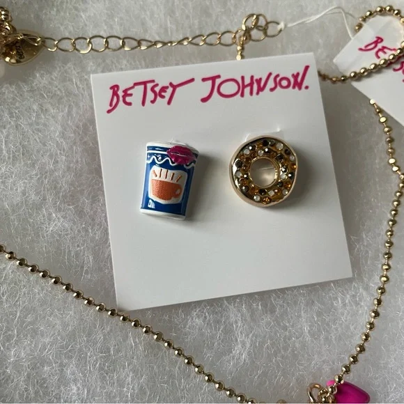 Betsey Johnson NYC bagel and coffee set, NWT - Picture 3 of 6